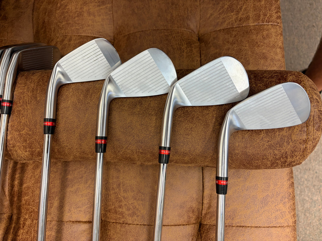 Miura KM-700 4-PW Iron Set | KBS VX Tour Proto 125 X | Right Handed