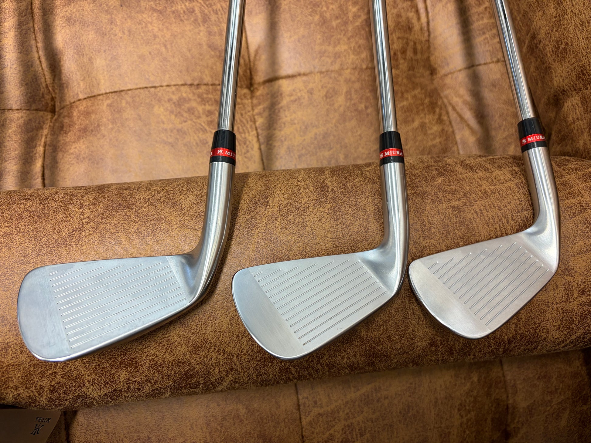 Miura KM-700 4-PW Iron Set | KBS VX Tour Proto 125 X | Right Handed