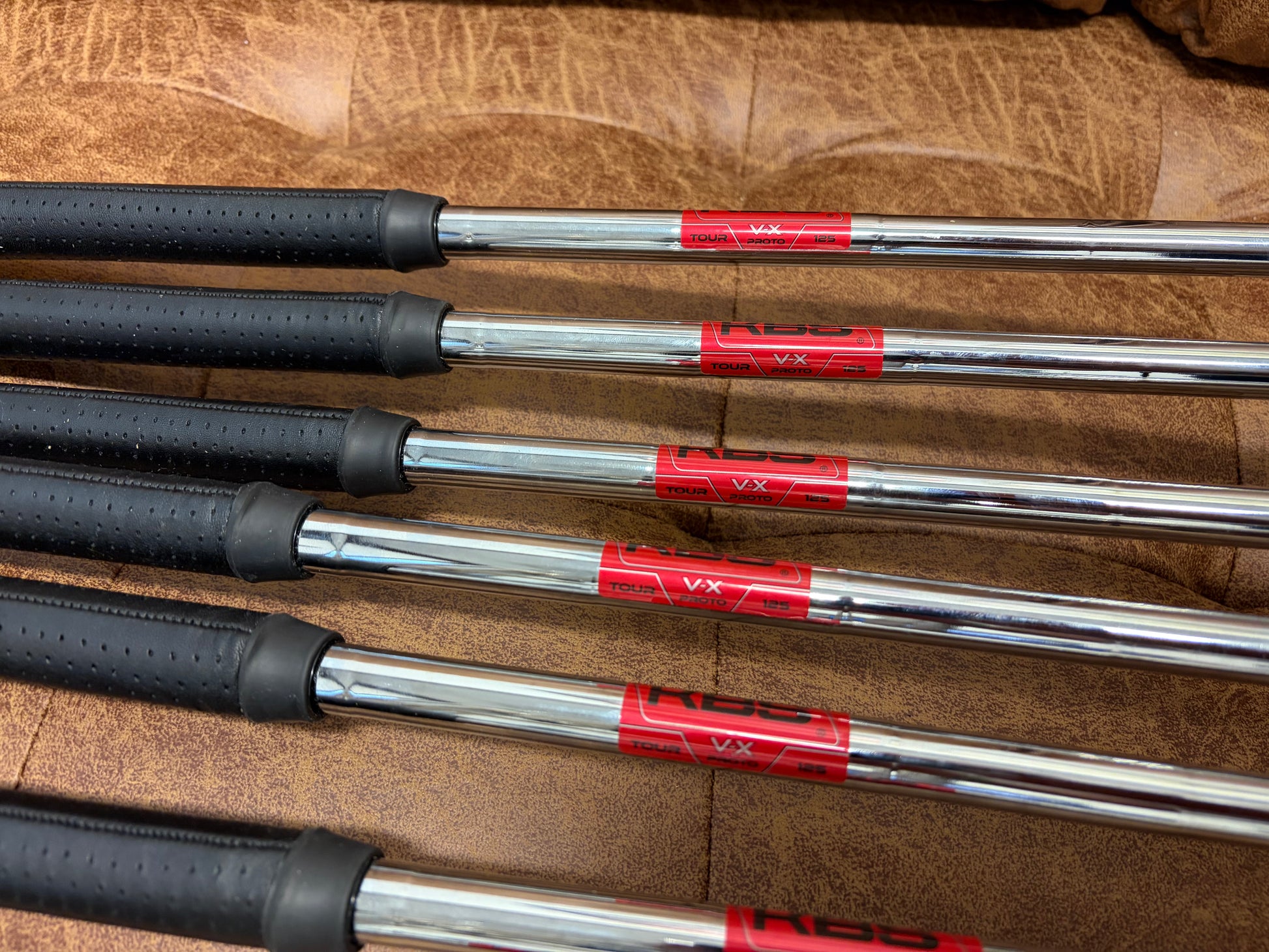 Miura KM-700 4-PW Iron Set | KBS VX Tour Proto 125 X | Right Handed