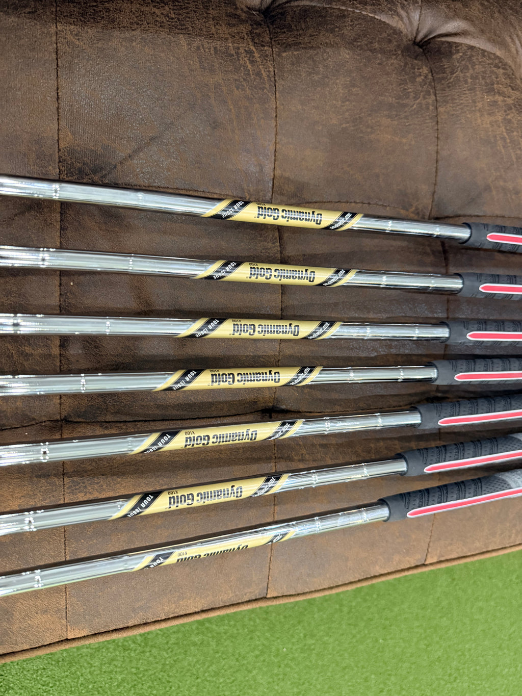 Srixon ZXi7 4-PW Iron Set - Used