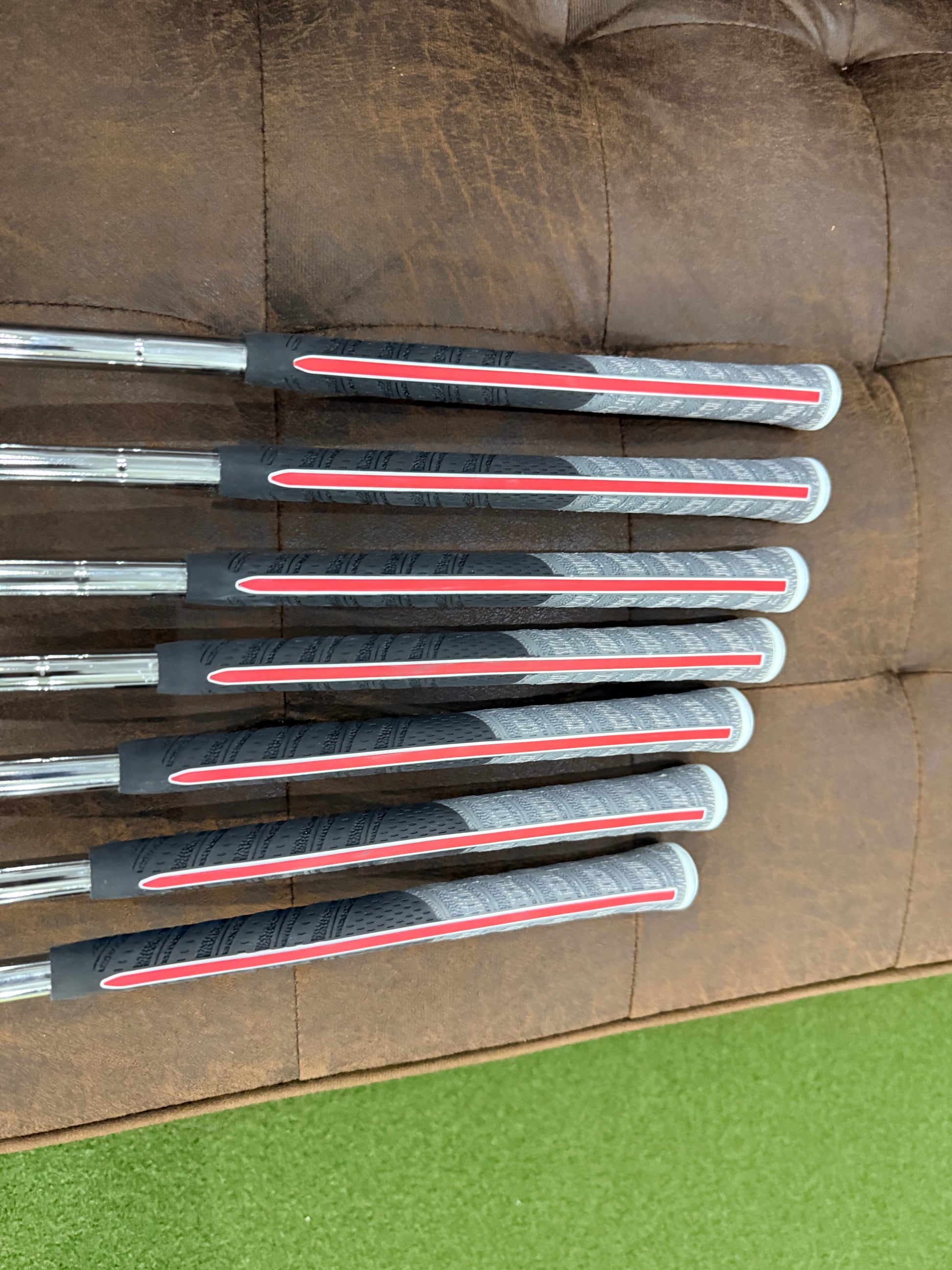 Srixon ZXi7 4-PW Iron Set - Used