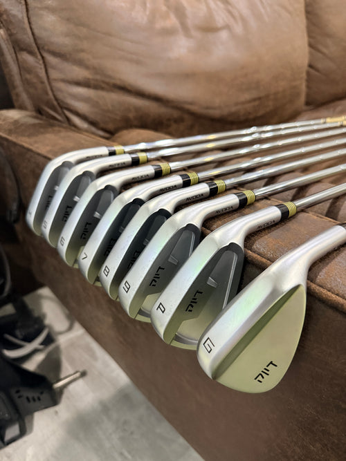 Avoda Origin Same Length 4-GW Iron Set - Used